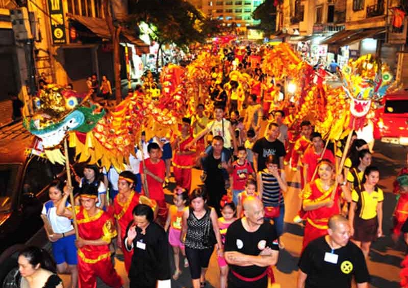 trung-thu-2020-dat-be-di-choi-dau