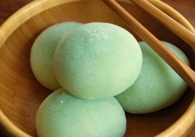 tu-lam-banh-trung-thu-mochi-tra-xanh-ngon-la-0