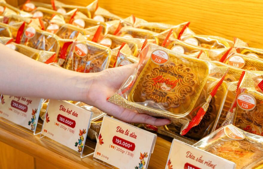BANH-TRUNG-THU-GIVRAL-LE